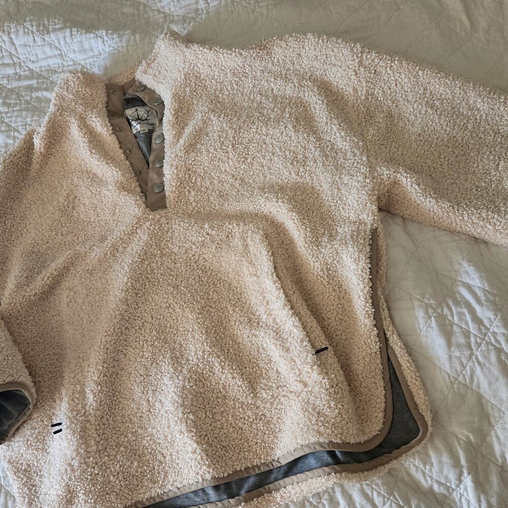 Like new Boundless North sweater
